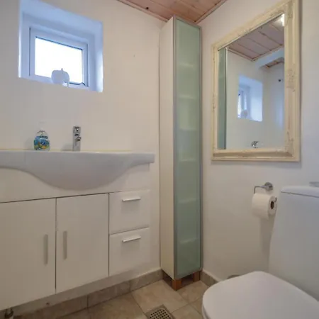 Three-bedroom In Hébergement de vacances Højer