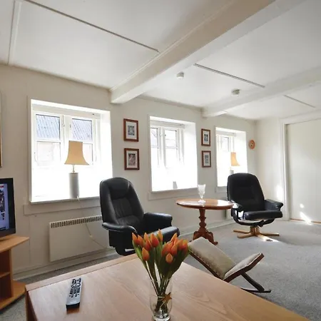 Three-bedroom In Hébergement de vacances