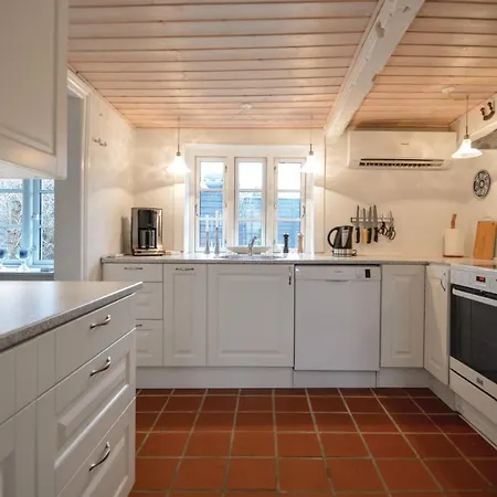 Tatil Evi Three-bedroom In Højer